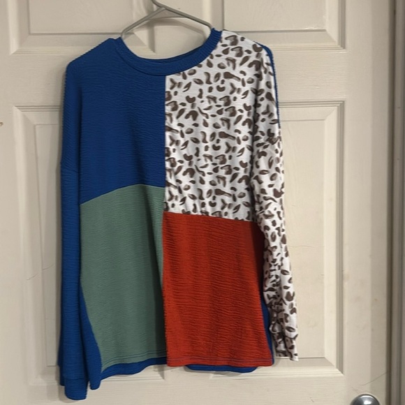 NWOT women’s color block leopard long sleeve medium - Picture 1 of 4